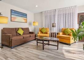 Sleep Inn Hanes Mall 4