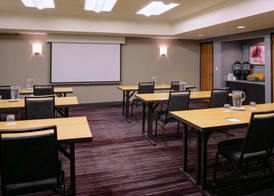 Courtyard by Marriott Kansas City Airport 2
