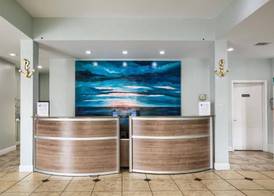 Beachside Resort Hotel 4