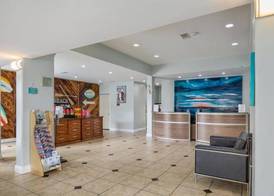 Beachside Resort Hotel 5