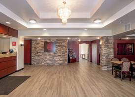 Red Roof Inn & Suites Indianapolis Airport 5