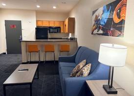 Lubbock West Inn & Suites 5