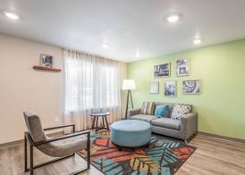 WoodSpring Suites Chicago Midway 3