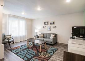 WoodSpring Suites Detroit Madison Heights 3