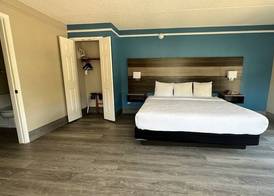 Days Inn by Wyndham San Diego Vista 5