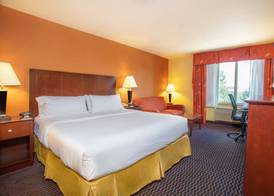 Holiday Inn Express & Suites RICHLAND by IHG 4