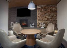 Fairfield Inn & Suites by Marriott Charleston 3
