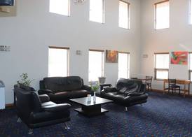 Econo Lodge Inn & Suites Wisconsin Dells 2