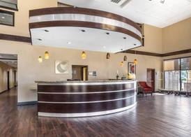 Comfort Suites Old Town Spring 3