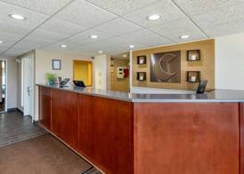 Comfort Inn & Suites Jackson - West Bend 2