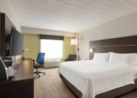 Holiday Inn Express & Suites FT MYERS EAST- THE FORUM by IHG 2
