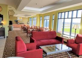 Days Inn by Wyndham Windsor Locks / Bradley Intl Airport 4