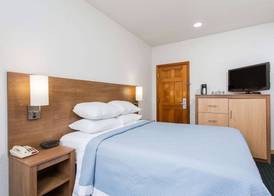 Days Inn by Wyndham Kill Devil Hills Oceanfront - Wilbur 5