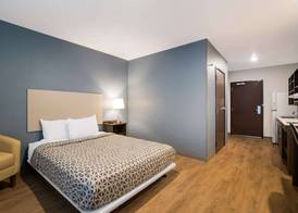 WoodSpring Suites Moreno Valley 4