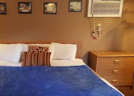 The Brookside Motel Keystone Near Mt Rushmore 4