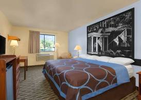 Super 8 by Wyndham Lynchburg VA 4
