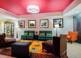 La Quinta by Wyndham Elkview - Charleston NE 4