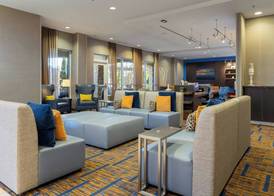 Courtyard by Marriott Asheville Airport 4