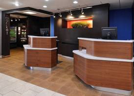 Country Inn & Suites by Radisson, Brown Deer - Milwaukee North 5