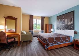 Super 8 by Wyndham Salisbury 5