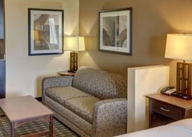Holiday Inn Express & Suites HUNTSVILLE by IHG 5