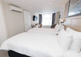 Dovey Inn 5