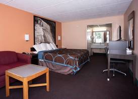 Super 8 by Wyndham Black Mountain Asheville East 3