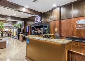 Econo Lodge Lake Elsinore Casino 4