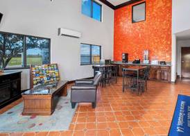 Americas Best Value Inn Gonzales 2