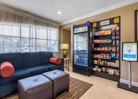 Comfort Suites San Clemente Beach 3