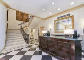 3 West Club 4