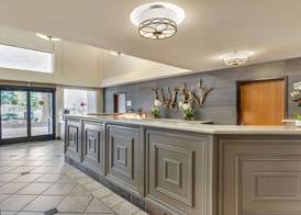 Best Western Plus Monterey Inn 4