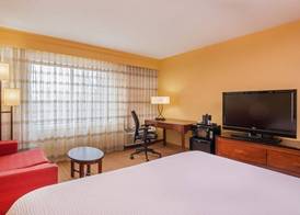 Courtyard Hartford Manchester 4