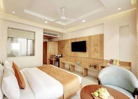 Hotel Krishna Plaza BY M S Hospitality 2