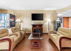 Super 8 by Wyndham Sturtevant Racine 4