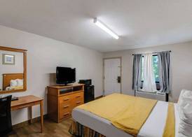 Americas Best Value Inn Torrington CT 5