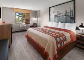 Super 8 by Wyndham Kent/Akron Area 4