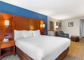 Comfort Suites Longmont 2
