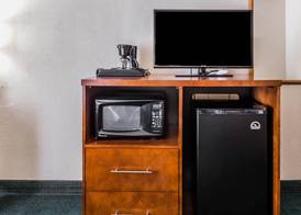 Quality Inn Waynesburg - Morrisville 4