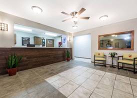 Super 8 by Wyndham Smithville Kansas City 2