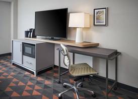 Holiday Inn & Suites OAKVILLE @ BRONTE by IHG 3