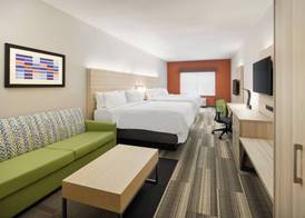 Holiday Inn Express & Suites SALEM by IHG 4