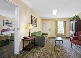 Baymont by Wyndham Smithfield 2