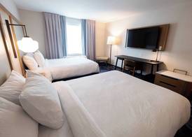 Fairfield by Marriott Inn & Suites Fond du Lac 5