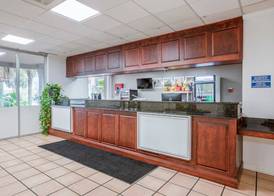 OYO Hotel Baton Rouge - Mead Rd Louisiana 5