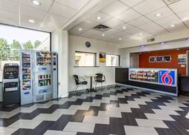 Motel 6 Elizabeth, NJ - Newark Liberty Intl Airport 2