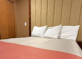 TownHouse Extended Stay Hotel Downtown 5
