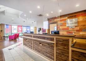 Econo Lodge Naval Station Norfolk 2