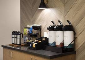 Fairfield by Marriott Inn & Suites Fresno River Park 3