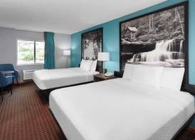 McHenry Inn 4